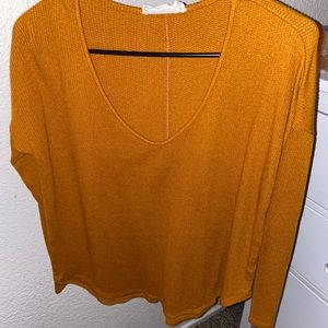 vici v-neck knit top